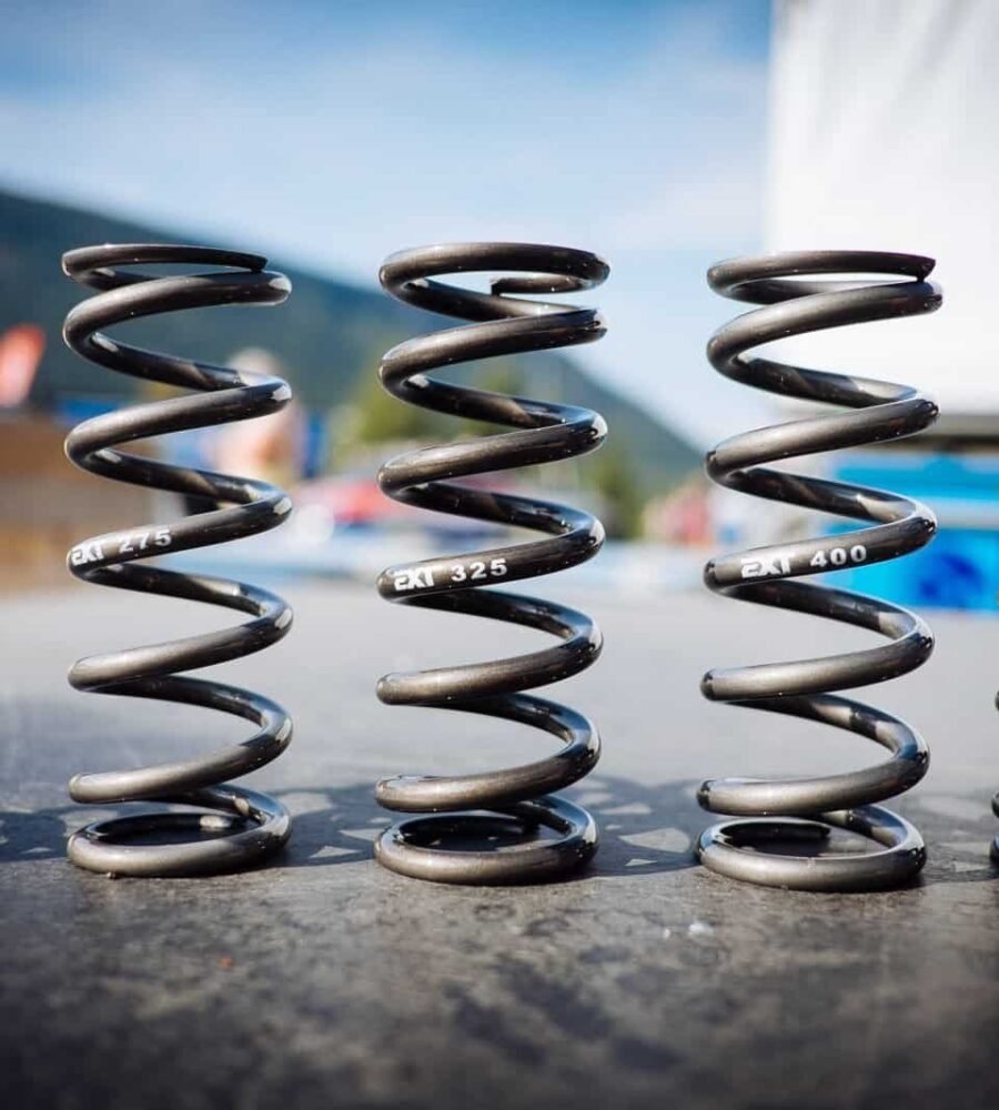 Coil Springs vs. Leaf Springs: Which is Better for Your Car?